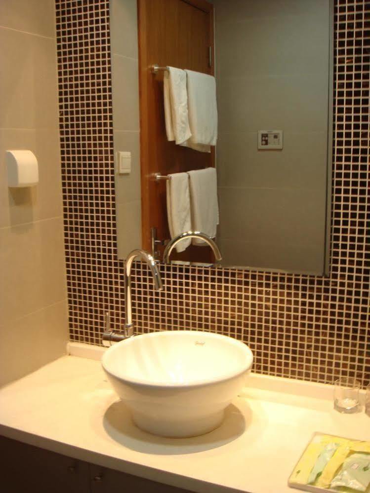 Xuan Yi Hotel Apartment Nanjing  Bagian luar foto
